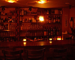Ｂａｒ　Ｓａｎａ　（Ｆｏｕｒ　Ｓｅａｓｏｎｓ　Ｒｅｓｏｒｔ）の雰囲気