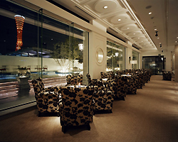 ＬＯＵＮＧＥ＆ＢＡＲ　ＧＲＡＮＤ　ＢＬＥＵの雰囲気