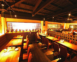 Ｄｉｎｉｎｇ　Ｂａｒ　＆　Ｋｉｔｃｈｅｎ　Ｏｒａｎｇｅ　Ｇｒｏｖｅの雰囲気