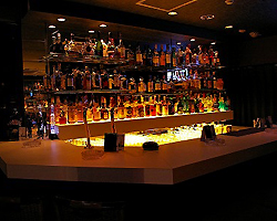 川崎　Ｓｈｏｔ　Ｂａｒ　ＨＯＰＥの雰囲気