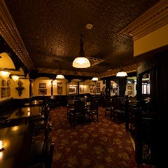 VICTORIAN PUB THE ROSE&CROWN 新橋店
