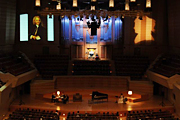 写真:2009年公演より