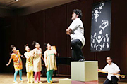 写真:2009年公演より