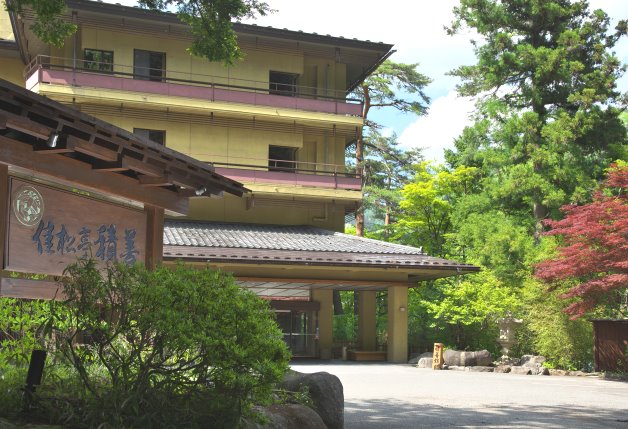 四万温泉の老舗旅館「積善館」で「ザ・モルツ」「ザ・プレミアム・モルツ〈香る〉エール」を楽しもう♪