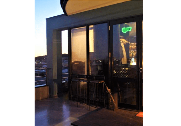 隠れ家のようなオシャレなショットバー Bar きしがみ でジャパニーズクラフトジン Roku をステキな夜景とともに愉しもう 神戸 西宮 近畿エリアキャンペーン イベント情報 サントリー