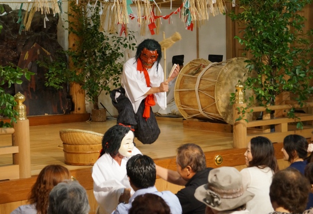 【サントリー地域文化賞】地域の魅力を発信し伝統的な「神楽」を継承する「高千穂の神楽」