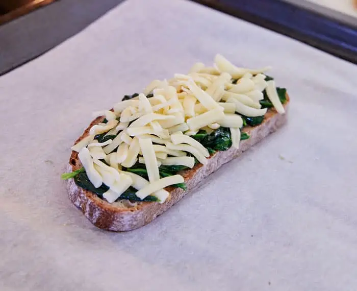 ＜ほうれん草(葉)のアンチョビバター風味＞手順3　焼く（1）