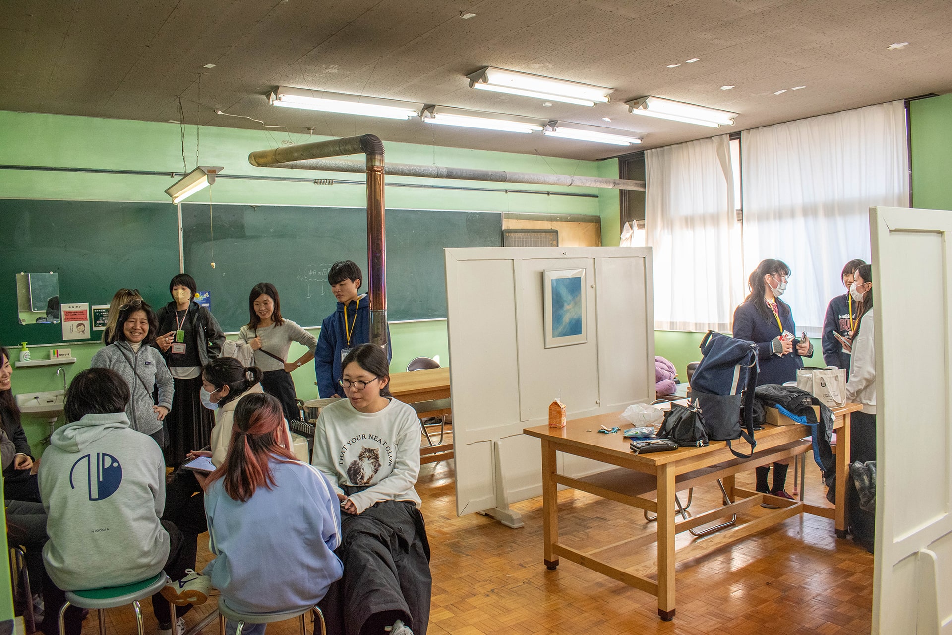 長野西高校望月サテライト校でのSAMUカフェの様子