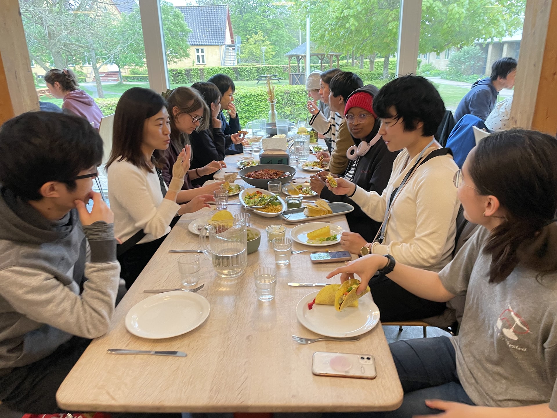 学生との昼食の風景