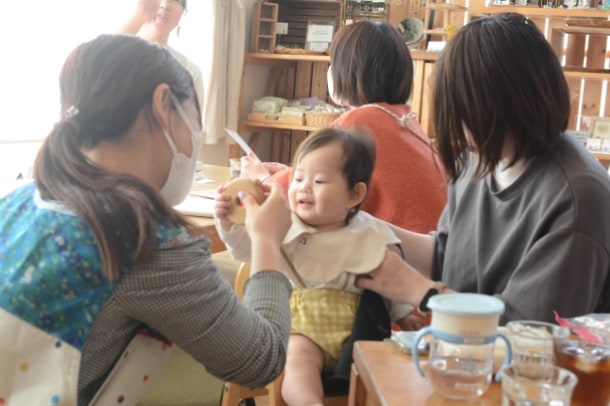 こどもの「充電」「学び」「はたらく」をつくる地域一体型居場所