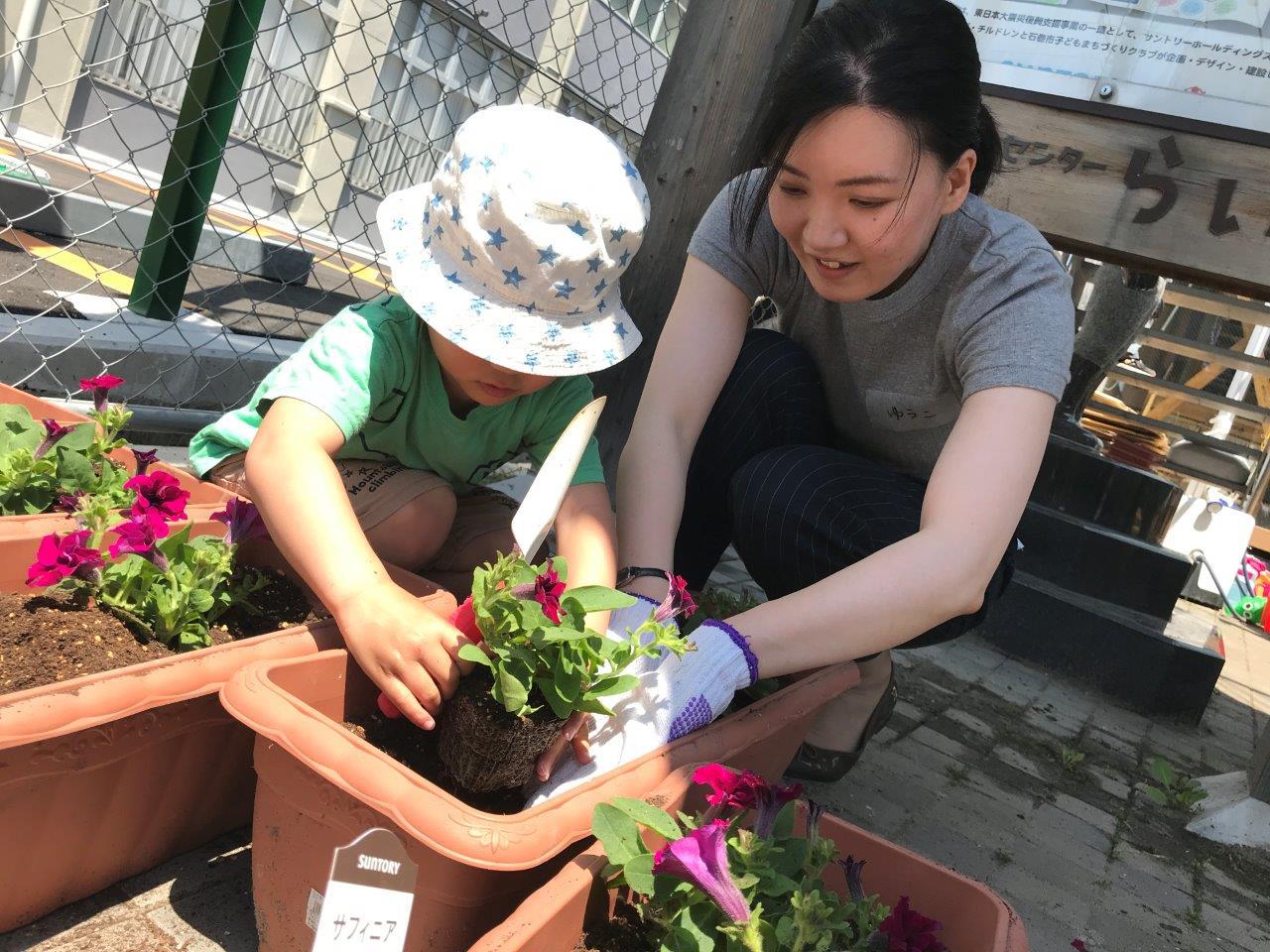 今年も宮城県石巻市 岩手県山田町にてサントリーフラワーズの花植えワークショップ開催 東北サンさんプロジェクト サントリー