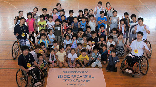 相馬市の学童に通う子どもたちを対象に車いすバスケ体験教室を実施