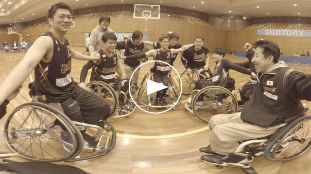 VR video 'One minute left. Score for the team!'