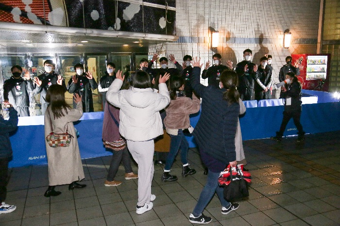 お見送り.jpg