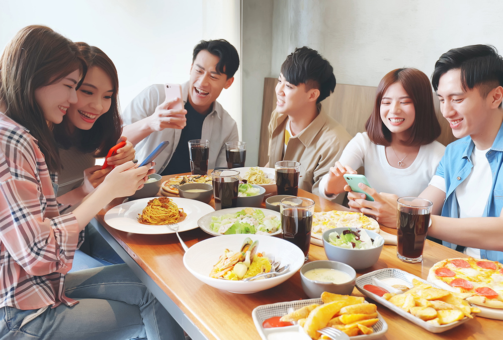2.試合まで食べる！飲む！