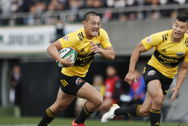 ラグビー サントリー 🦍🏉 @sungoliath_official 💛🎉 背中の大きい人が好きです💪 #rugby