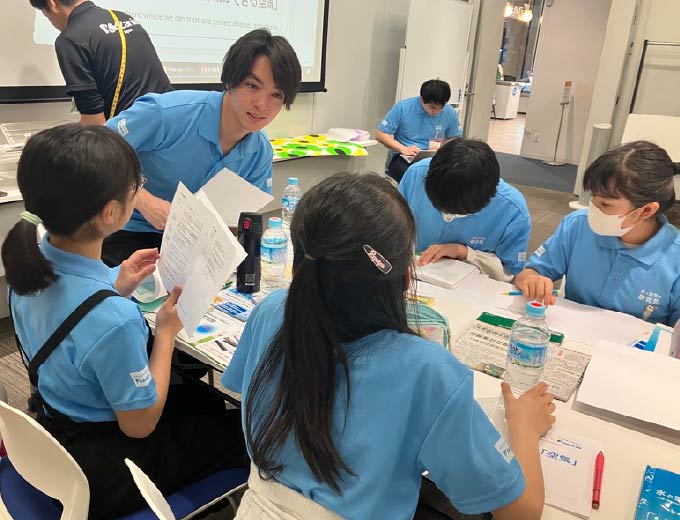 The Water and Air Researchers Reunite for Their Presentations! – A Hands-on Air Conditioner Disassembly Experience at Daikin Industries’ Fuha: Osaka