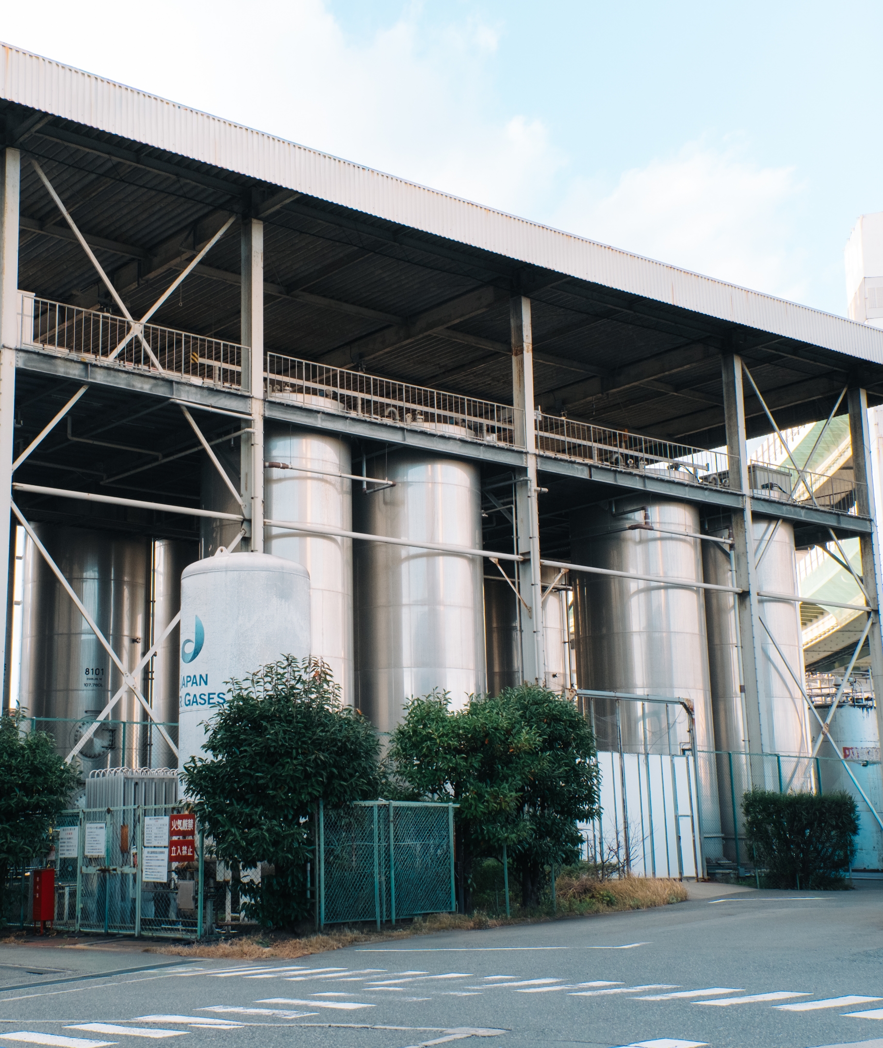 浸漬タンク(100 KL)