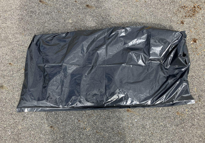 黒い袋にいれて熱消毒