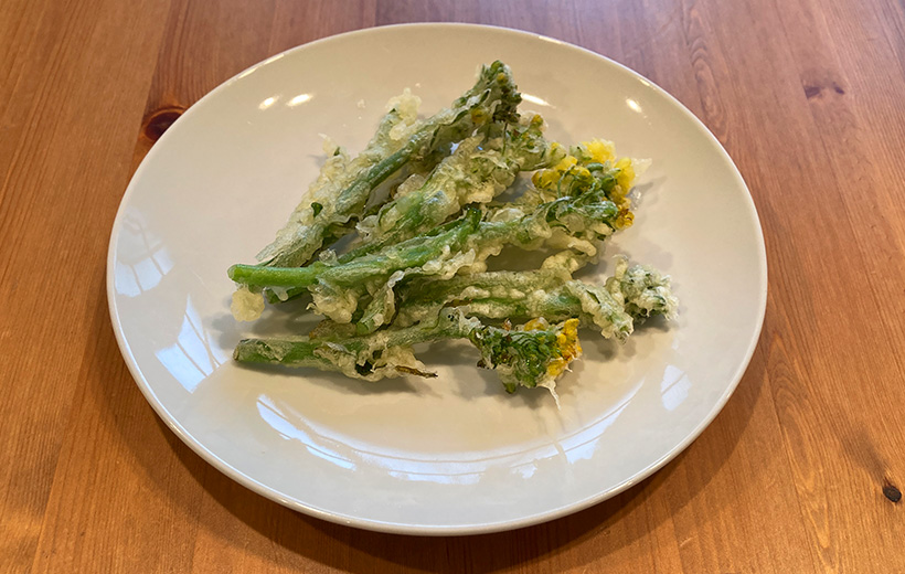 サクサク味わうクキッコリーの天ぷら