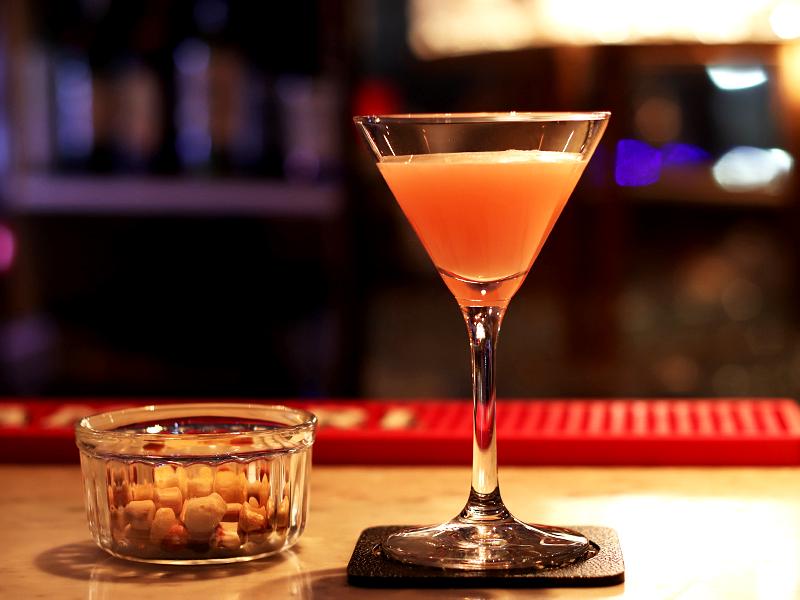 Lock Eight Bar(ロケットバー) 松阪/紀勢 -BAR-NAVI