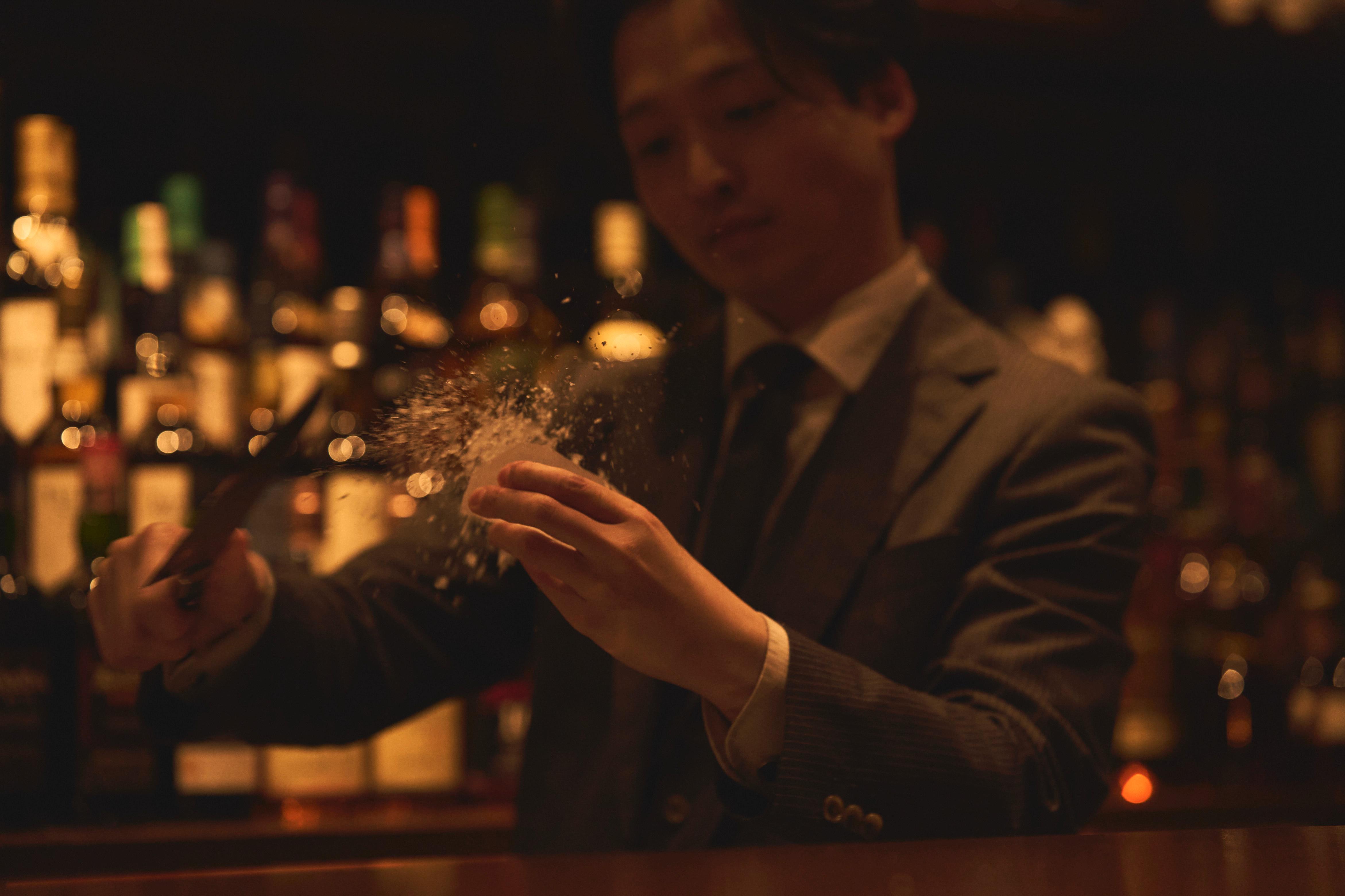 ウイスキー BARON ジョニーウォーカー ブラックラベル 12年 1L｜格安・安いお酒の通販