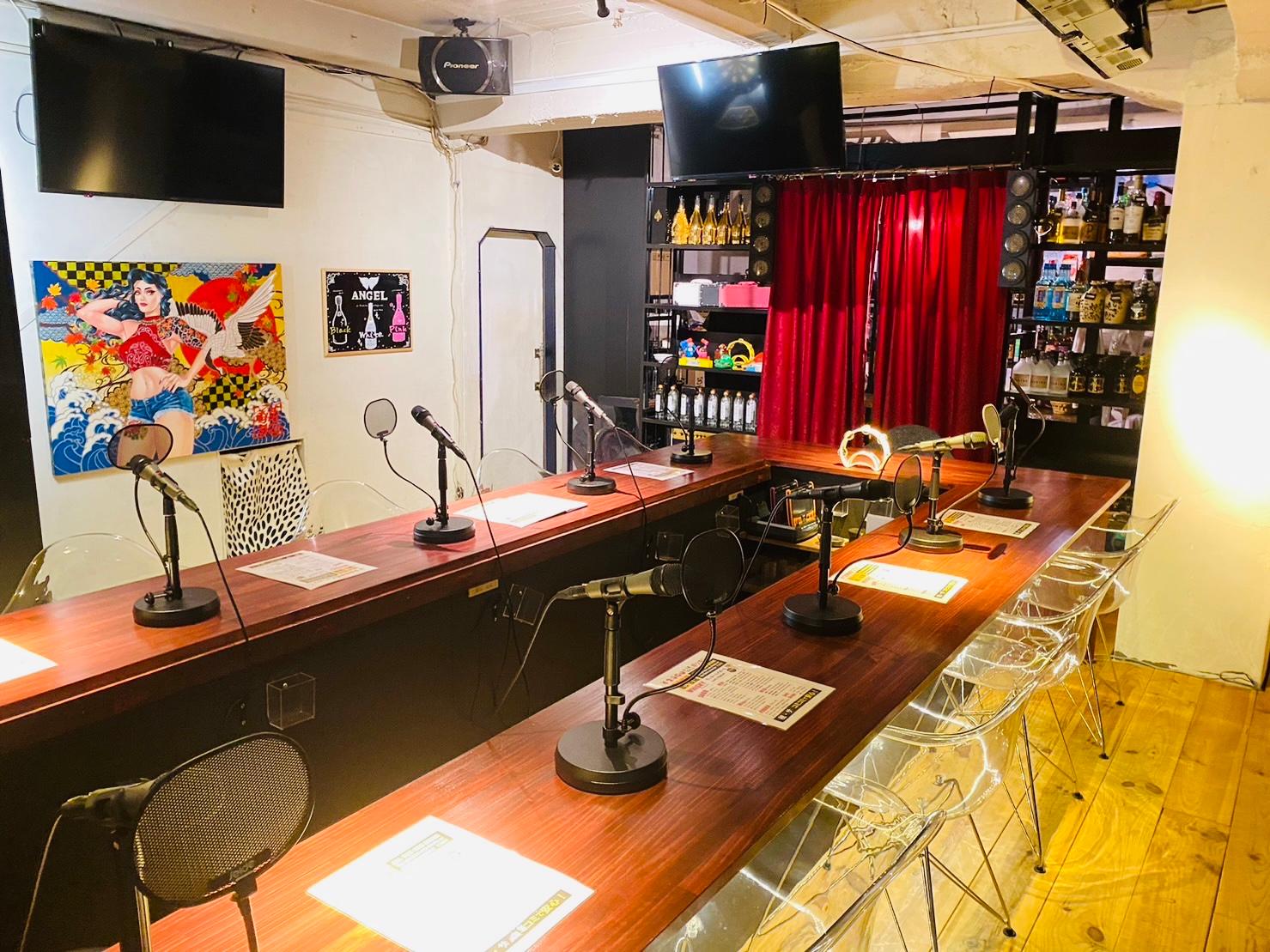 MIC STAND HIT PARADE(マイクスタンドヒットパレード) 本町 -BAR-NAVI