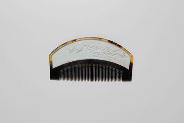 グラヴィール芦に雁図ガラス入鼈甲櫛 コレクションデータベース