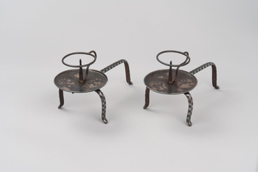 花丸文銀象嵌鉄製手燭 コレクションデータベース サントリー美術館