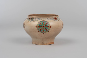 色絵輪宝羯磨文香炉 コレクションデータベース サントリー美術館