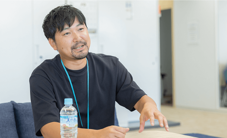 インタビューの様子