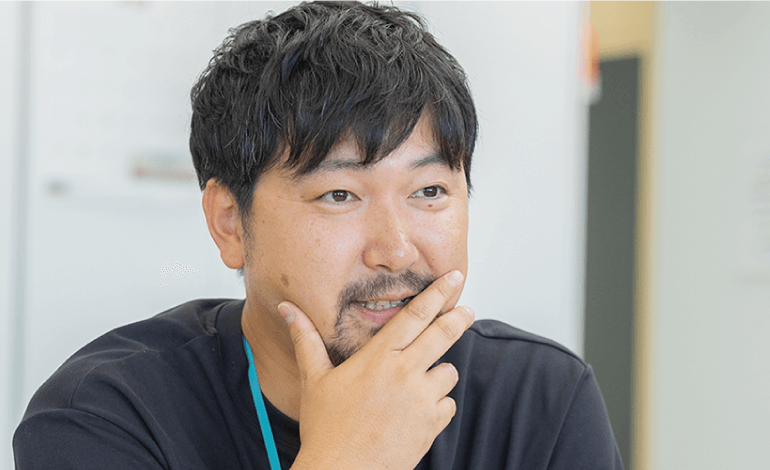 インタビューの様子