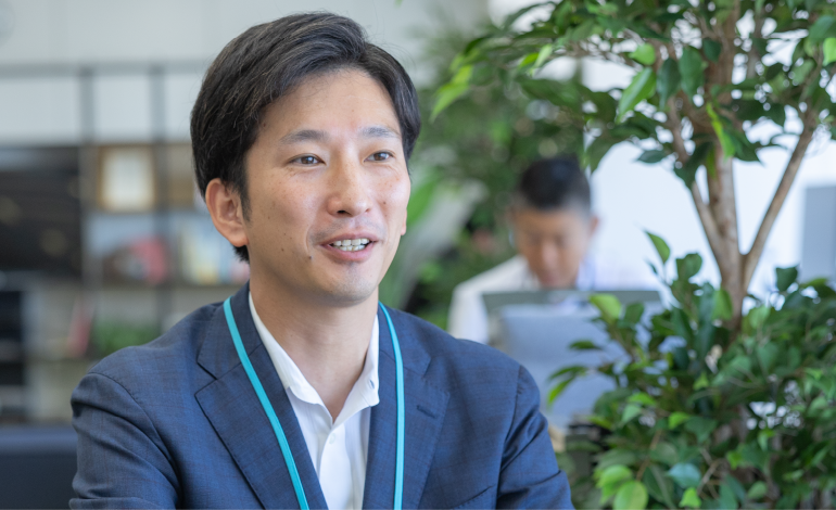 インタビューの様子