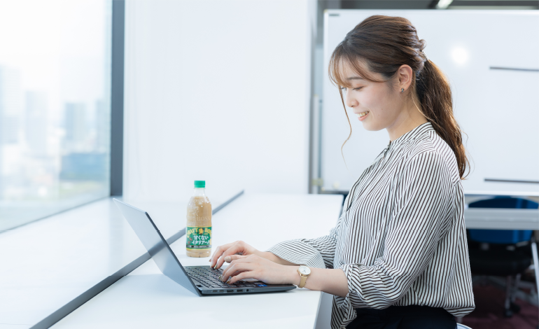 インタビューの様子