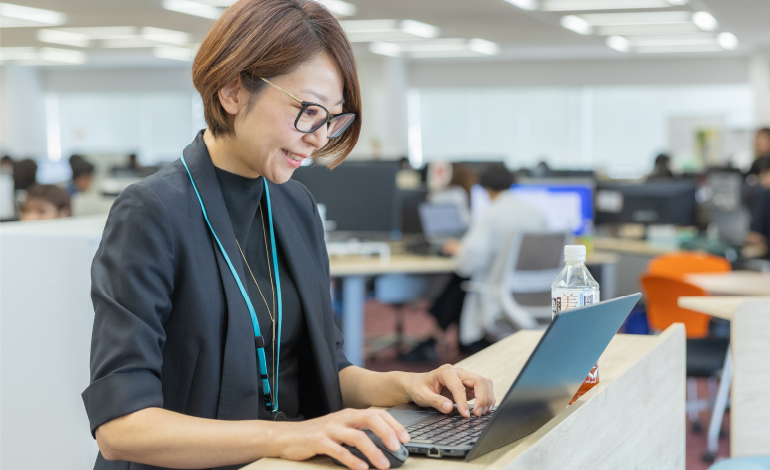 インタビューの様子