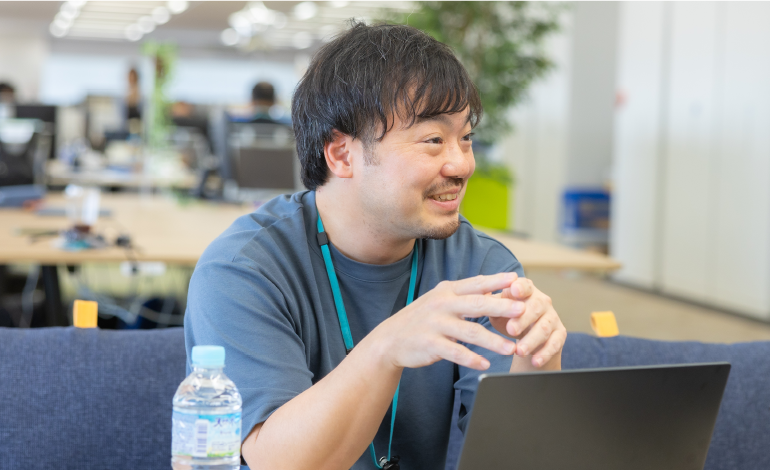 インタビューの様子