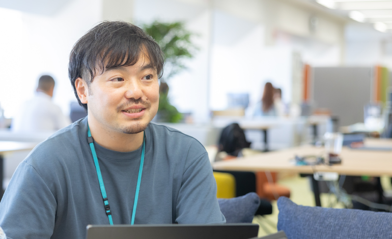 インタビューの様子