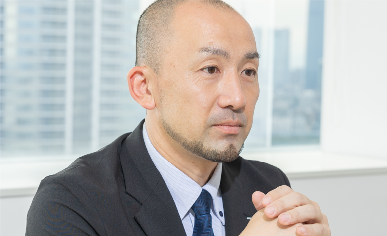 インタビューの様子