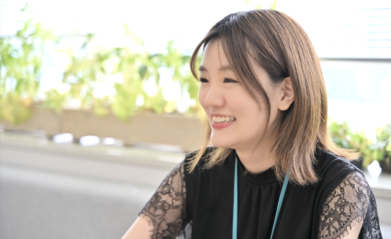 インタビューの様子