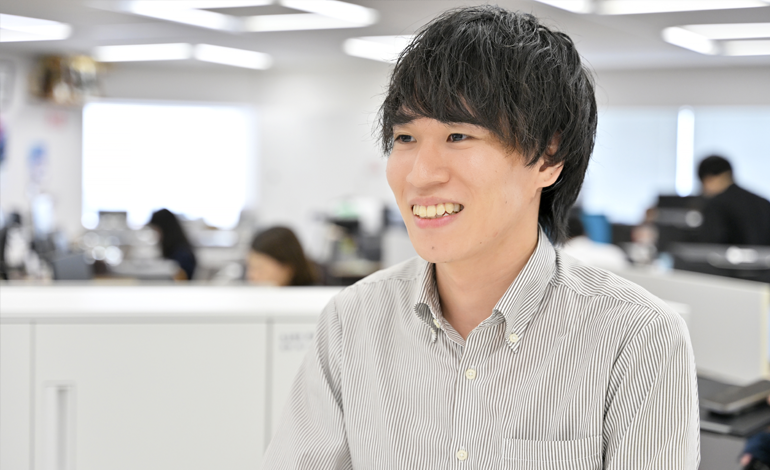 インタビューの様子