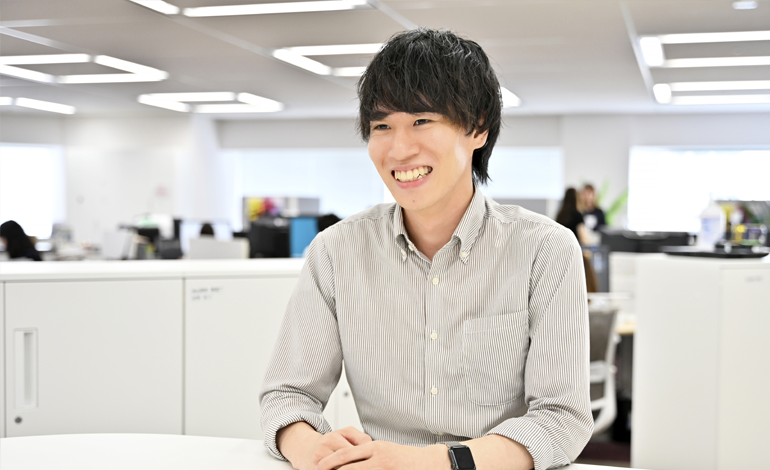 インタビューの様子