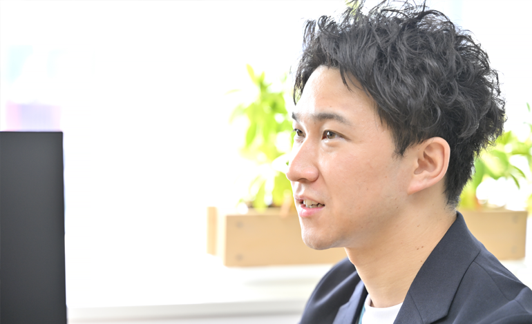 インタビューの様子