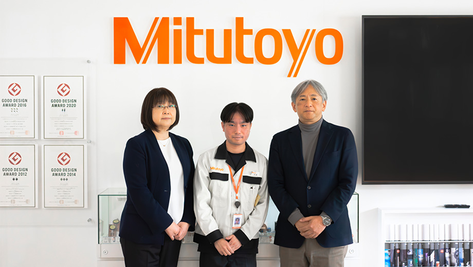 ミツトヨ社 写真