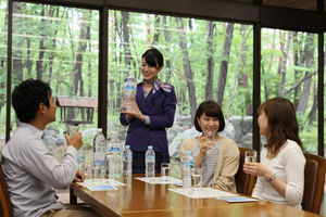 サントリー天然水白州工場「サントリー南アルプスの天然水 ふるさと体験ツアー」開催