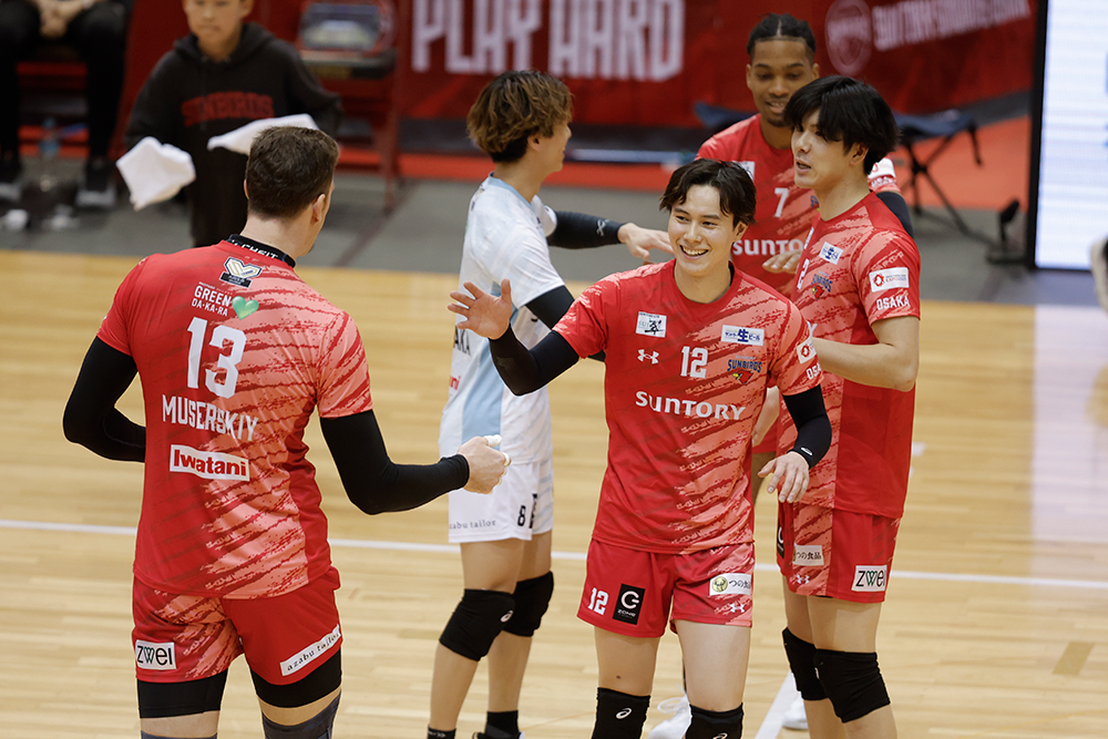 サントリーサンバーズ大阪の選手たち