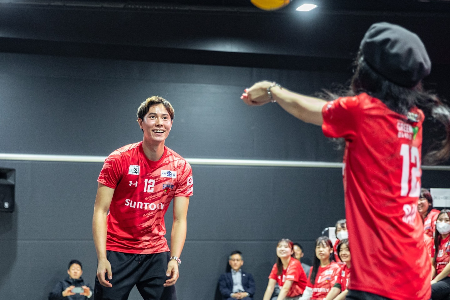 ウェア Under Armour SUNTORY SUNBIRDS スポーツを通じて社会を豊かにする――サントリーサンバーズ大阪が