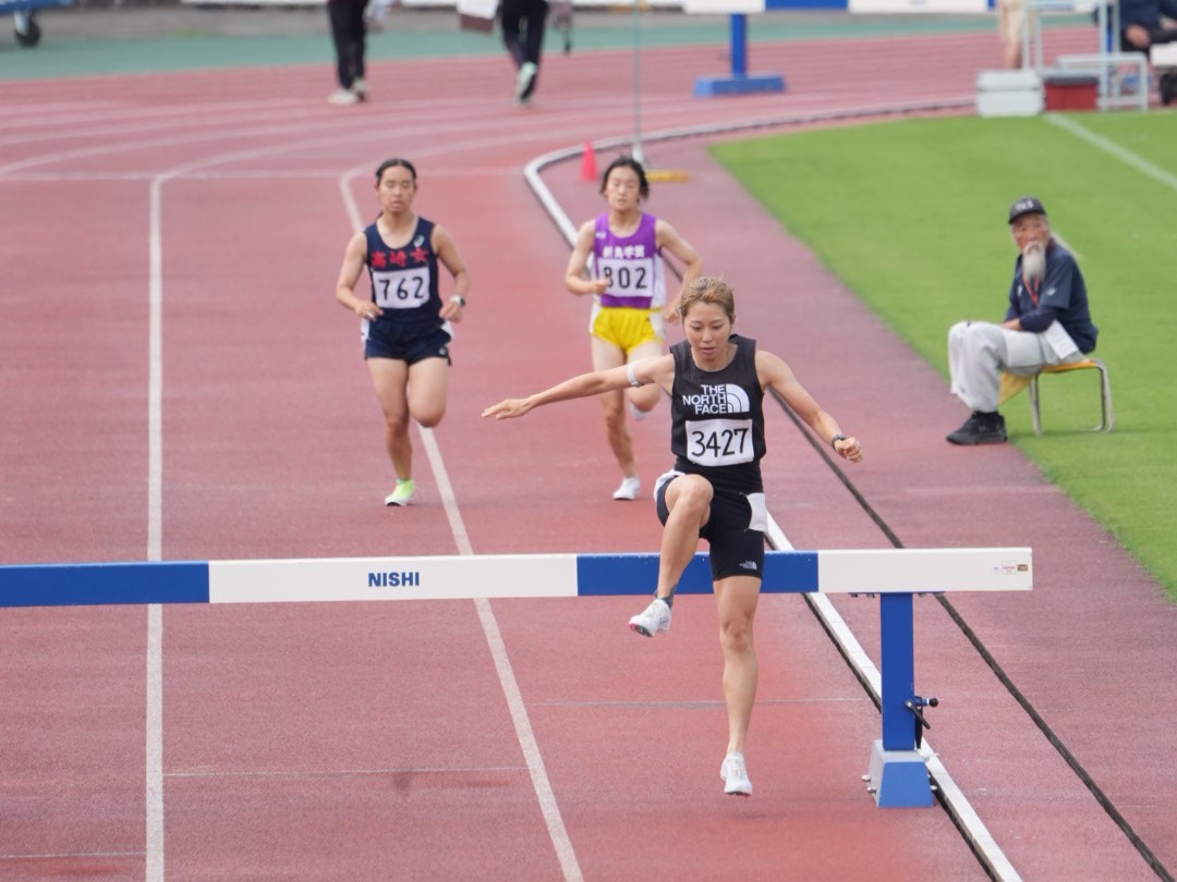 陸上トレーニングに励む上田選手