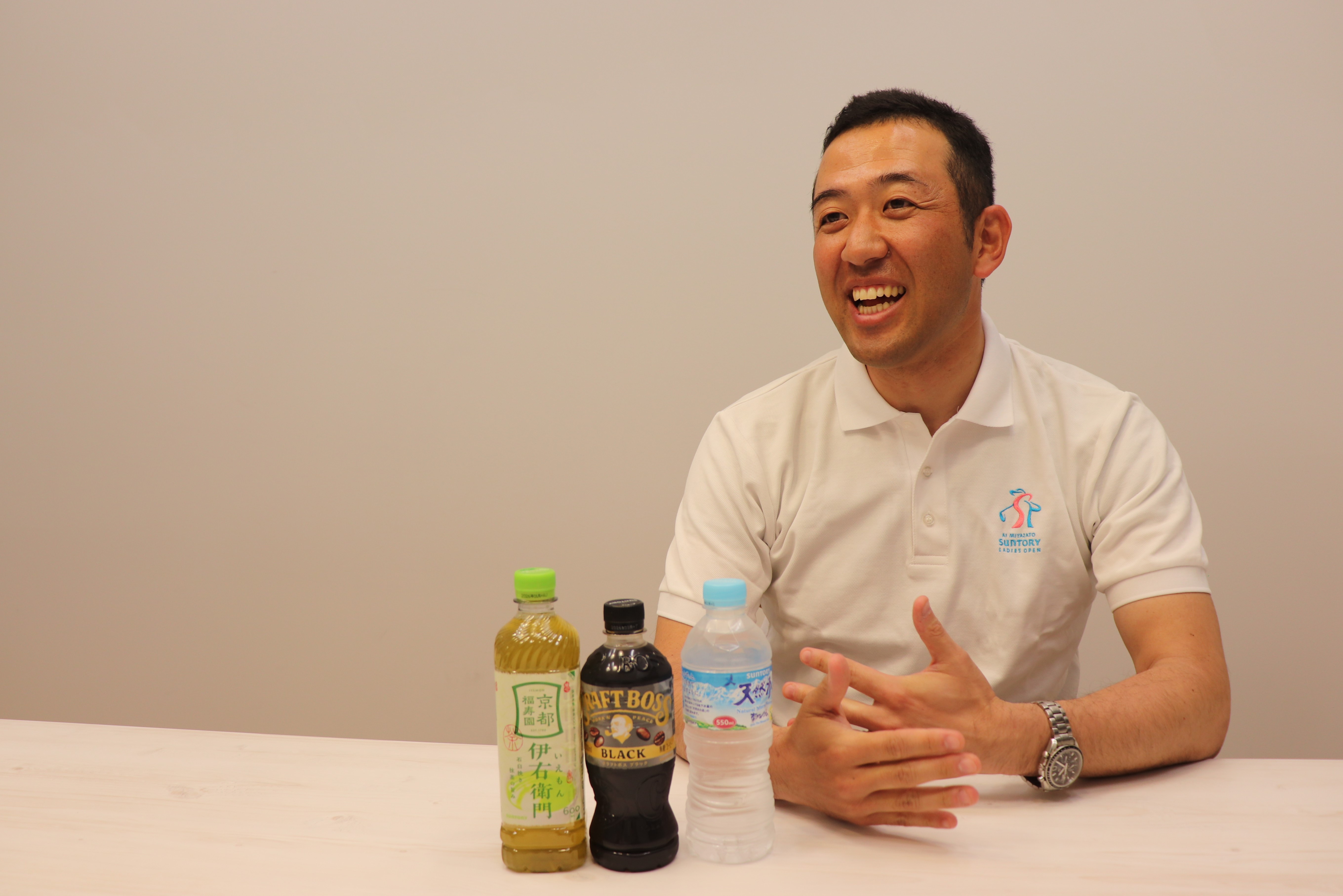 インタビューに答える藤田氏