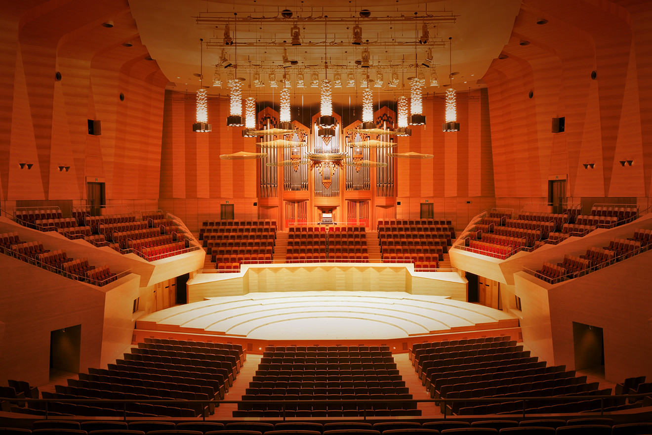 日本初のヴィンヤード形式を採用した大ホール