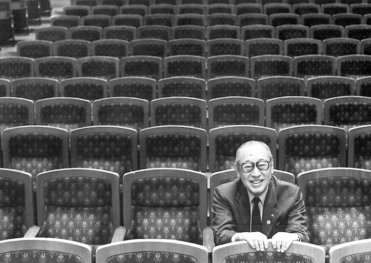 飯窪敏彦/文藝春秋